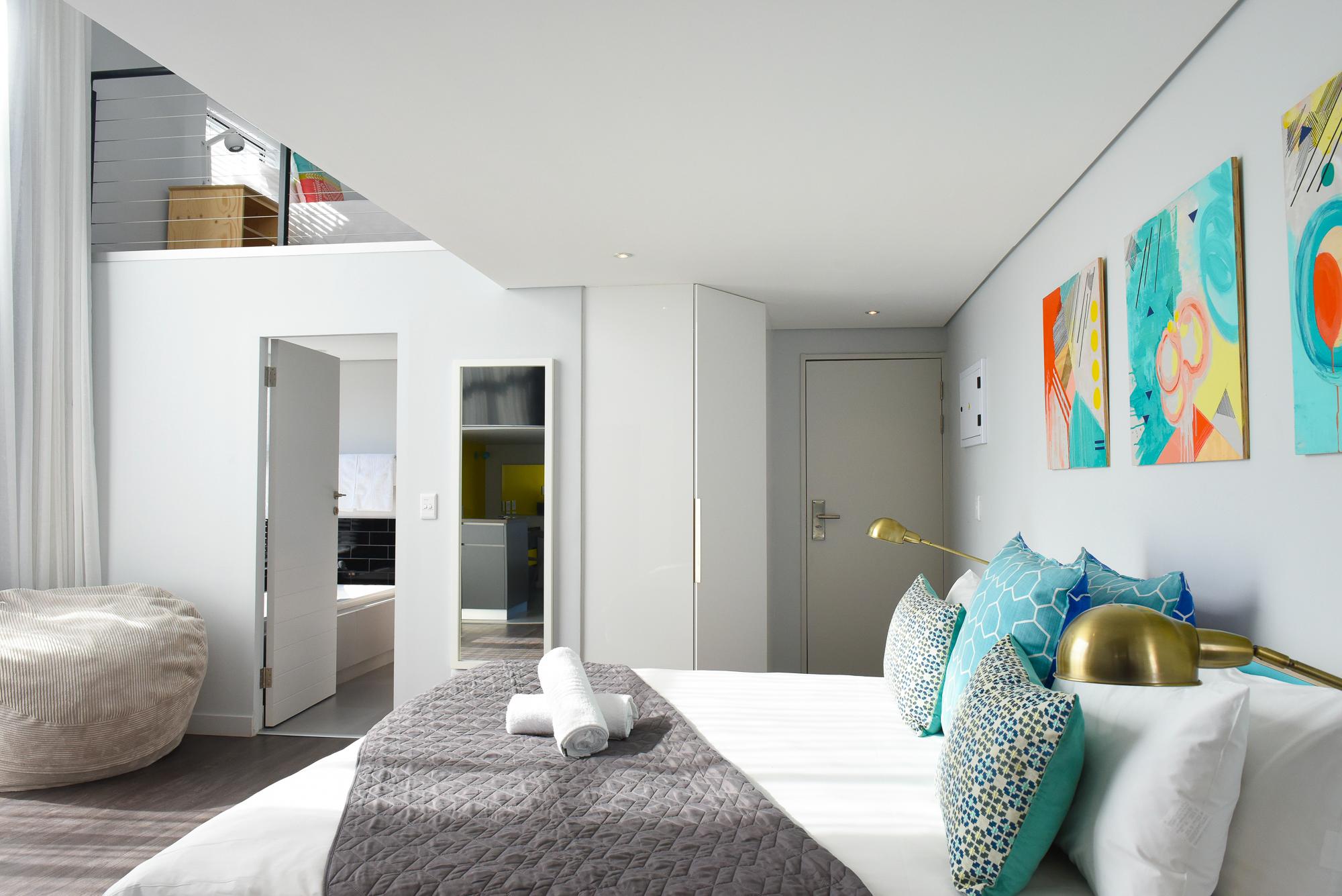 10 4-bed Family Room (Sea View)